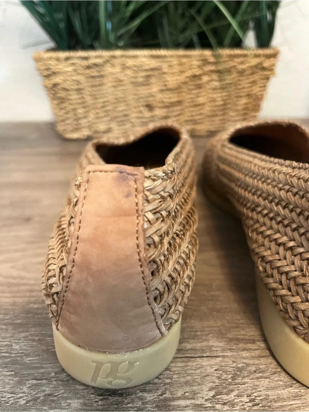 Authentic Paul Green Lori Woven Flats